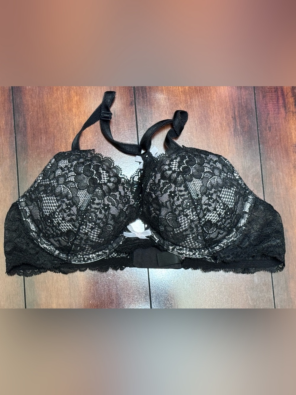 Victoria's Secret Black Lace Underwire Push-Up Bra, EUC